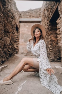 GABRIELLA OPASKA NA UDA SATINE PLUS SIZE