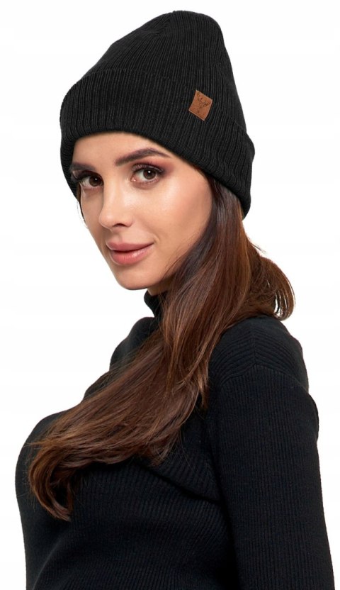 CZAPKA damska jesienna zimowa typu beanie w PRĄŻEK MORAJ r. uniwersalny CZAPKA damska jesienna zimowa typu beanie w PRĄŻEK MORAJ r. uniwersalny