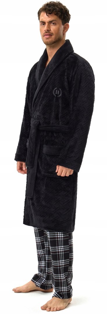 Elegancki szlafrok męski z KOŁNIERZEM wiązany w pasie HENDERSON HUGE - XL Elegancki szlafrok męski z KOŁNIERZEM wiązany w pasie HENDERSON HUGE - XL