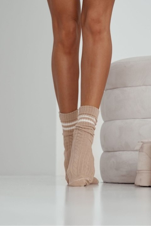 MILENA SKARPETKI DAMSKIE WARKOCZ Z PASKAMI 1542.001