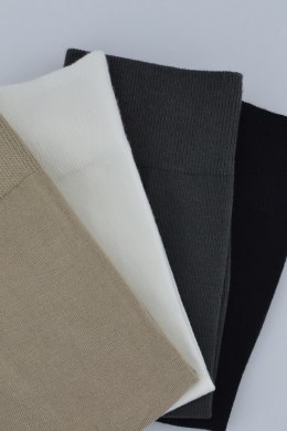 NOVITI SKARPETY GŁADKIE SUPER SOFT SB076