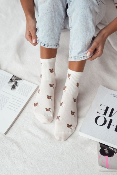 MILENA SKARPETKI DAMSKIE GŁOWY MISIA Z CIENIEM 0200.142 MILENA SKARPETKI DAMSKIE GŁOWY MISIA Z CIENIEM 0200.142