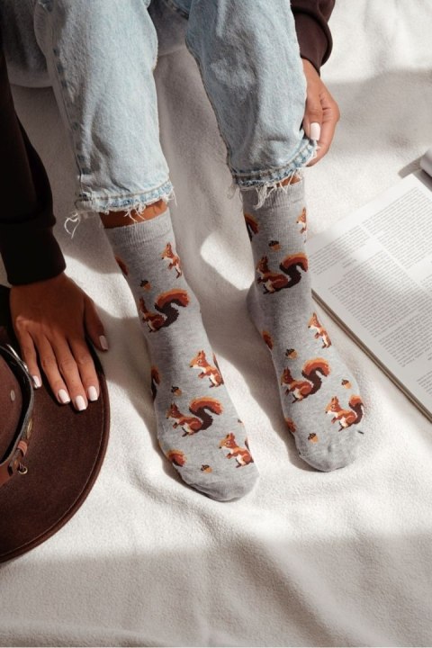 MILENA Skarpetki damskie Wiewirka i orzechy 0200.185 MILENA Skarpetki damskie Wiewirka i orzechy 0200.185