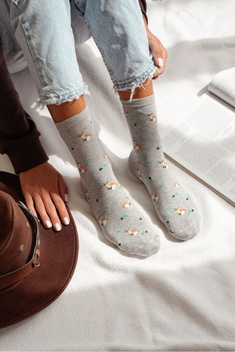 MILENA Skarpetki damskie Lisy i liście 0200.182 MILENA Skarpetki damskie Lisy i liście 0200.182