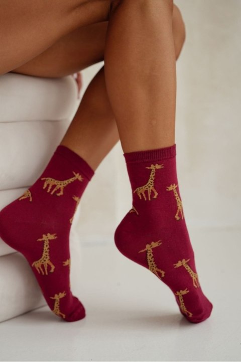 MILENA Skarpetki damskie Żyrafy 0200.180 MILENA Skarpetki damskie Żyrafy 0200.180