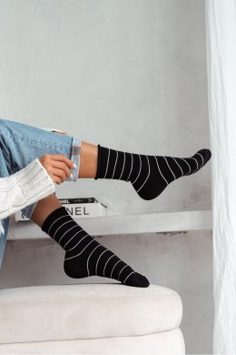 MILENA Skarpetki damskie bezuciskowe w cienkie Paski 0200.059