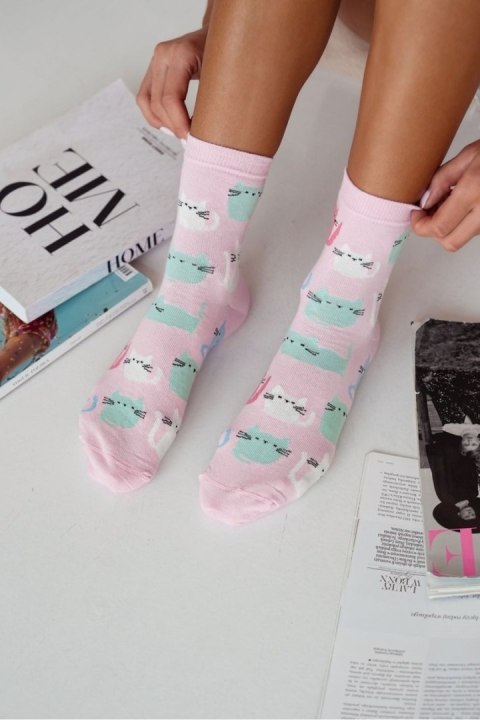 MILENA SKARPETKI DAMSKIE KOLOROWE KOTY 0200.165