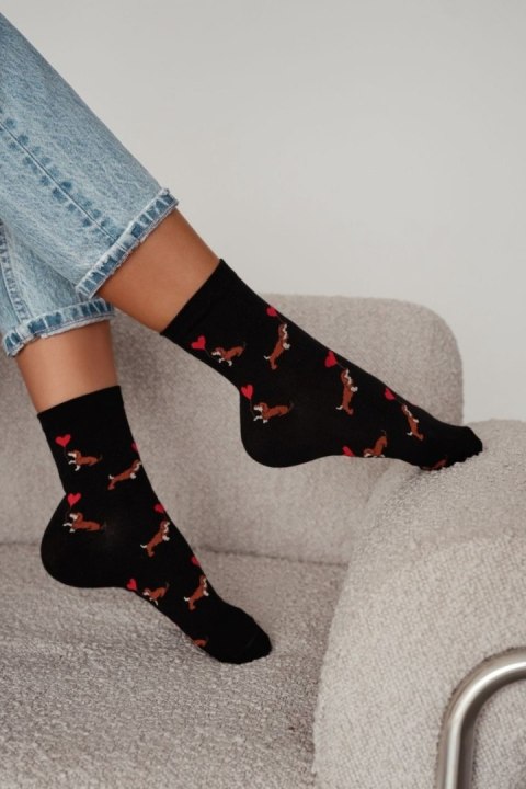 MILENA Skarpetki damskie Walentynkowe jamniki 0200.201
