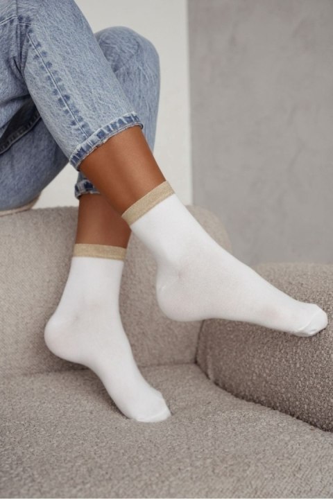 MILENA Skarpetki damskie wzorzyste ściągacz z lurexem 0200.200